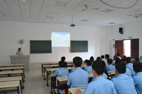 干在实处，走在前列——机制学院开展新闻学习专题讲座